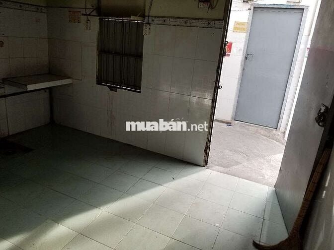 22 m2 gác lửng vệ sinh khép kín cách 200m ĐH Luật chợ nhà thờ vv..