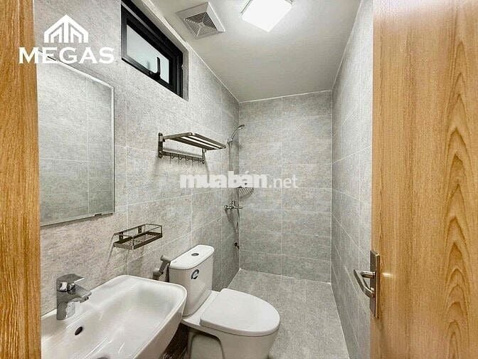 CHO THUÊ STUDIO BAN CÔNG, CƯA SỔ NGAY NGUYỄN NGỌC VŨ, CẦU GIÂY