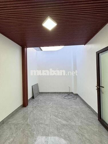 Bán nhà mặt tiền đường Nguyễn Trọng Thuật
