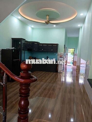 Cho thuê nhà 2 tầng.vị trí nằm ven sông rất thích hợp nghĩ ngơi