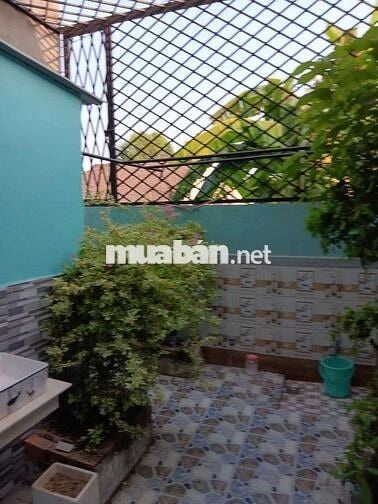 Cho thuê nhà 2 tầng.vị trí nằm ven sông rất thích hợp nghĩ ngơi