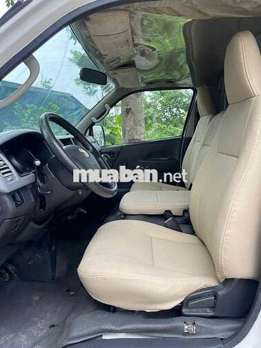 Toyota Hiace 2011 - 20000 km
