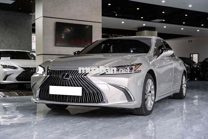 Lexus ES 2020 250 - 10000 km