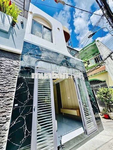 NHÀ MỚI ĐẸP Ở LIỀN. SỔ HỒNG 5,2 X 20 ĐOÀN NGUYÊN TUẤN. BÌNH CHÁNH