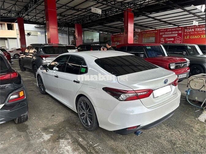 Toyota Camry 2022 2.5HV - 35000 km