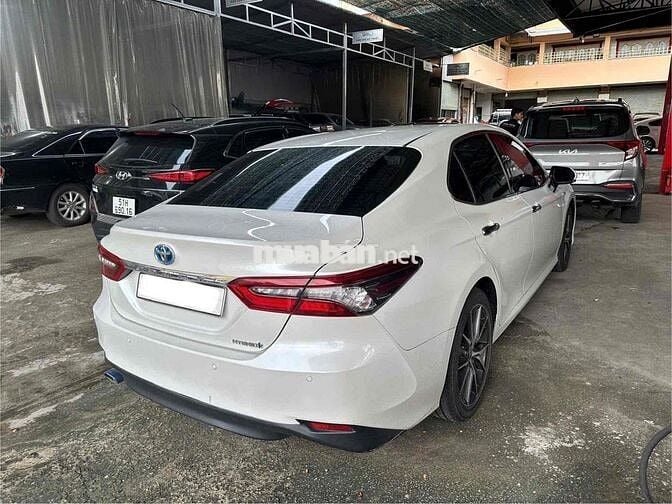 Toyota Camry 2022 2.5HV - 35000 km