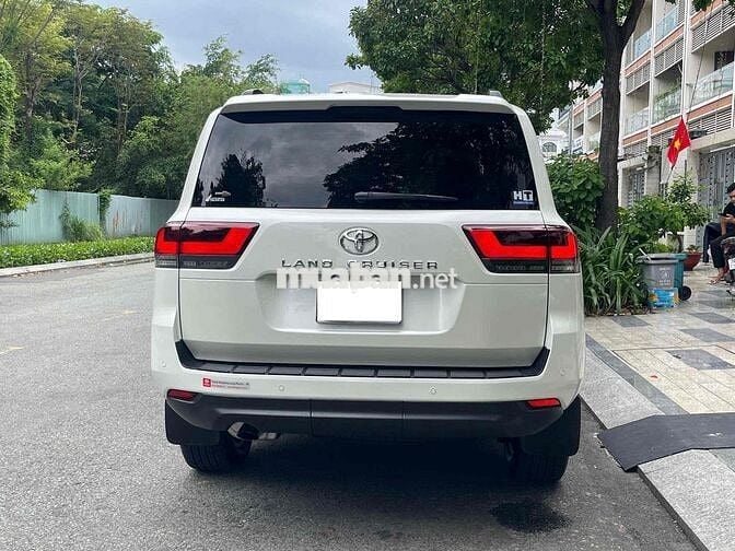 Toyota Land Cruiser LC300 2023 - 42000 km - có HĐ