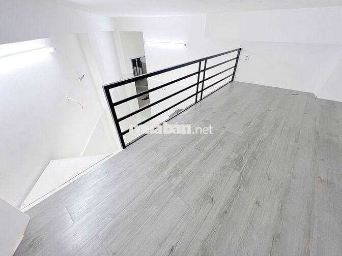 Duplex cho thuê đi bộ qua Văn Lang 5p. Thuận tiện đi Bình Thạnh