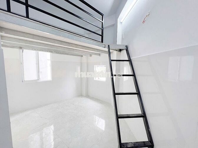 Duplex cho thuê đi bộ qua Văn Lang 5p. Thuận tiện đi Bình Thạnh