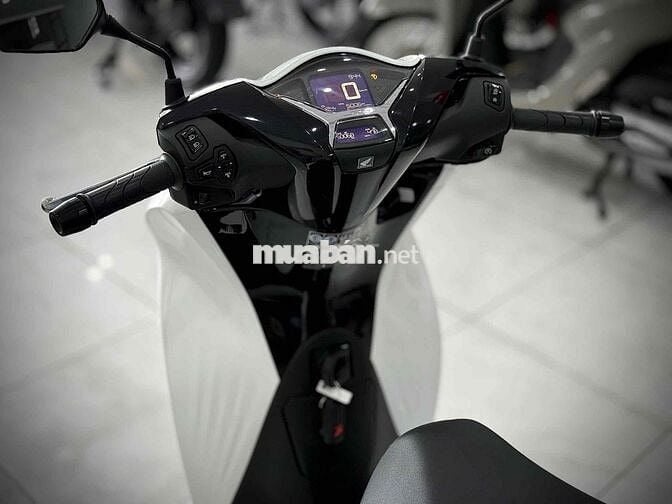 Sh125i ABS 2025 Lướt chính chủ ( Hỗ trợ Góp )