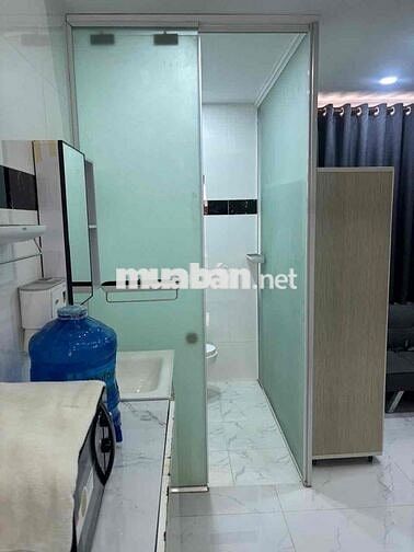 phòng 36 m2, gần chợ Bến Thành, nội thất đầy đủ gặp Phi-ĐT:***