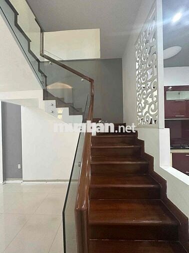 Cho thuê căn hộ chuyên gia hoặc văn phòng kinh doanh