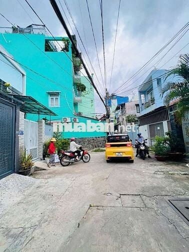 Giảm sốc nhà nhỏ Hoàng Hoa Thám hxh giá hẻm 3gac 40m2 2tang chỉ 2ty8