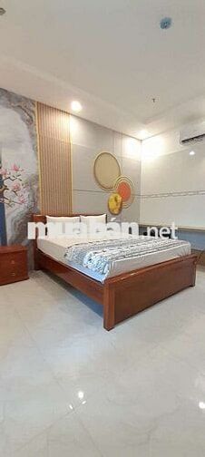 Q7 Mặt tiền đường, Full nội thất mới 100%, full tiện ích,