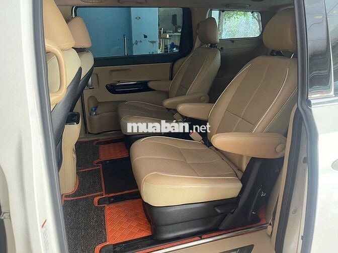 Kia Sedona 2018 Platinum D - 95000 km