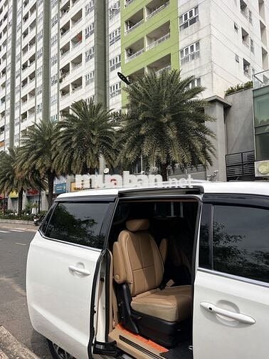 Kia Sedona 2018 Platinum D - 95000 km