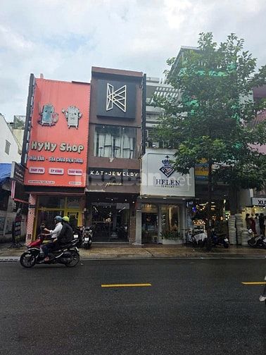 Siêu phẩm bán nhà mặt tiền Cao Thắng Q10 - DT 4x20m nở hậu giá 27 tỷ