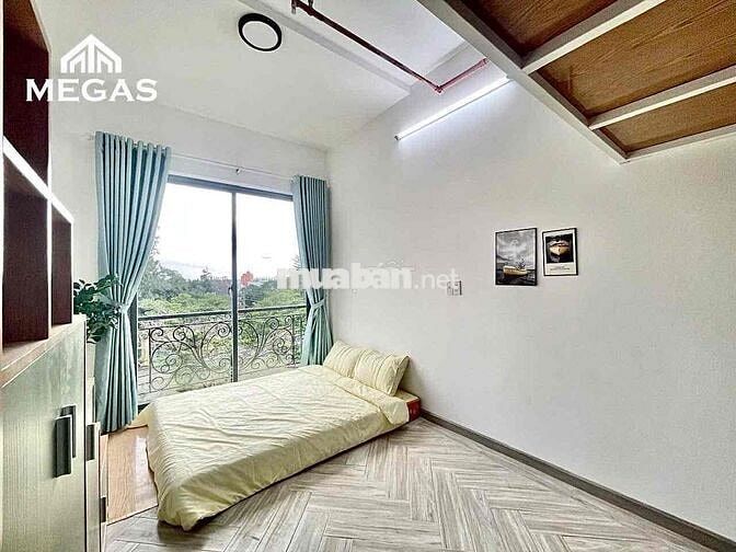 Phòng trọ 30m2 Ngay Phan Văn Trị ban công full nội thất