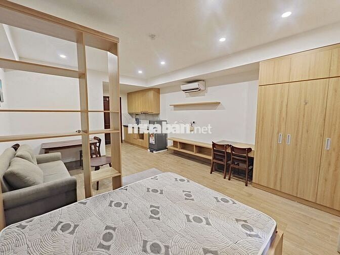 Ở luôn STUDIO 40m2 full đồ ô tô đỗ cửa, ngõ 279 Đội Cấn