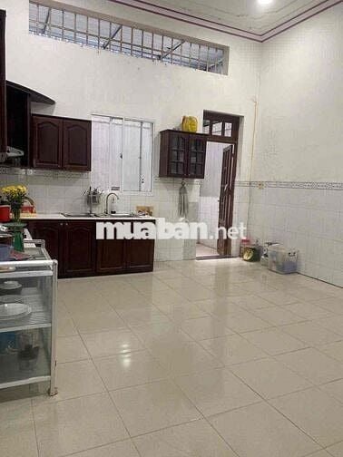 BÁN NHÀ 2 LẦU XÂY ĐỂ Ở KDC NÔNG THỔ SẢN