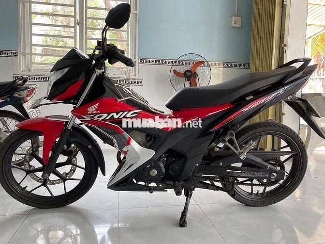 Cần ra đi Sonic Honda năm 2017