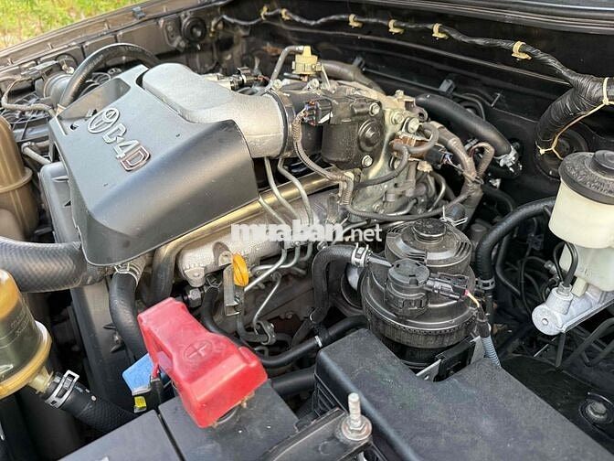 Toyota Fortuner 2009 2.5G - 200000 km