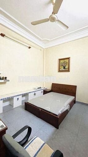 Bán Căn nhà mặt tiền Nguyễn Văn Công rẻ nhất khu- vuông-2 măt tiền 4PN
