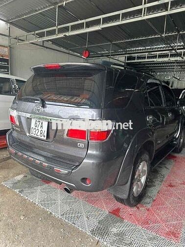 Toyota Fortuner 2009 2.5G - 200000 km