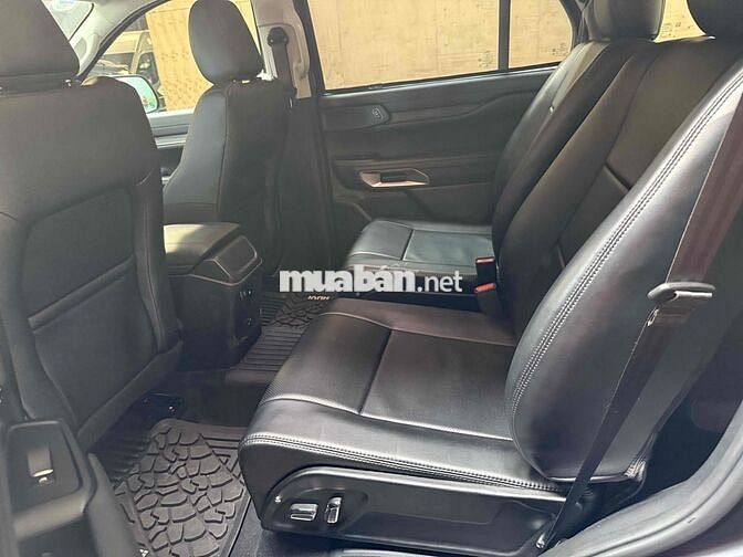 Ford Everest 2023 Sport 2.0L 4x2 AT - 26000 km