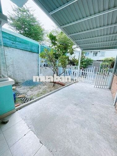 Nhà phố liền kề, 1 Trệt 1 Lầu, DT 75m2 giá 4 tỷ 1