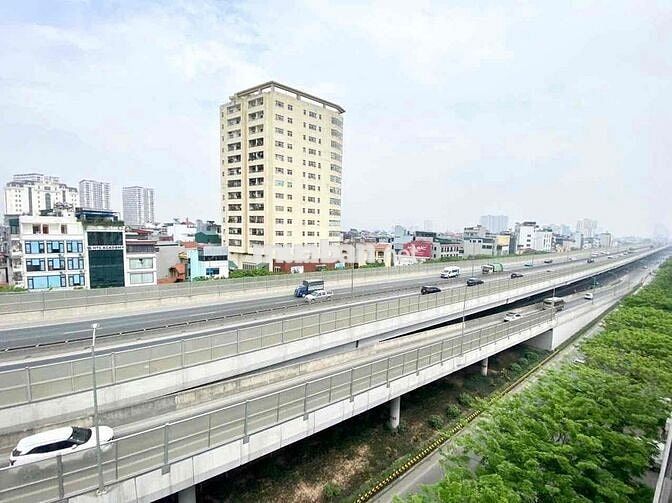 KINH DOANH VĂN PHÒNG SHOWROOM ĐẲNG CẤP - VỈA HÈ THÊNH THANG