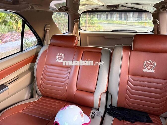 Toyota Fortuner 2009 2.5G - 200000 km
