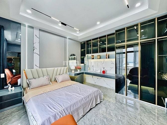Siêu phẩm Võ Thị Sáu Q3 ngang 7, 63m2, 1T lửng 4L, nhà xd mới, SHR 