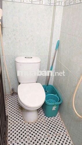 CHO THUÊ NHÀ HẺM XE HƠI. P. 15.Q8. ( P .PHÚ ĐỊNH )