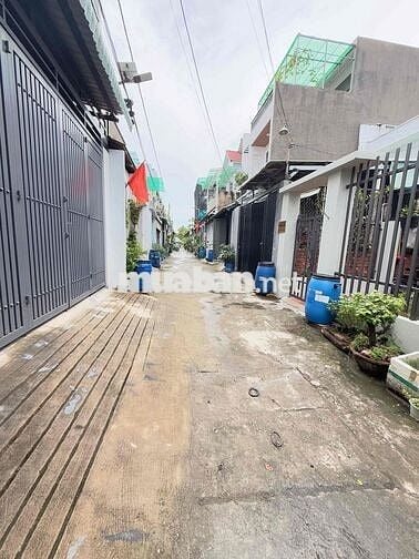 Bán nhà trệt 2 lầu hoàn công Lái Thiêu, giáp ql13, ngay cầu Phú Long