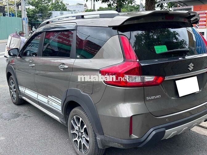 Cần bán Suzuki XL7 2022 - Số tự động, màu xám.
