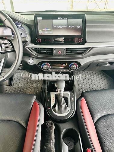 Kia K3 2024 Premium 1.6 AT - 7000 km