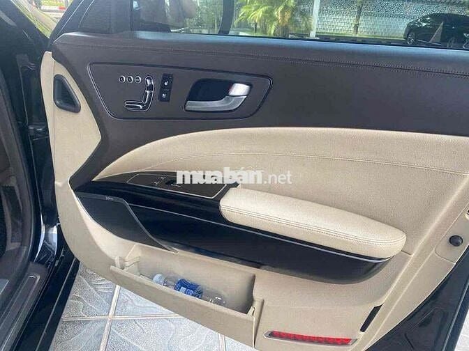 Kia Quoris 2014 - 130000 km