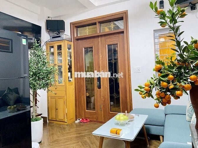 Cơ hội hiếm có Nhà riêng 4 tầng hai mặt ngõ tại trung tâm HBT HN