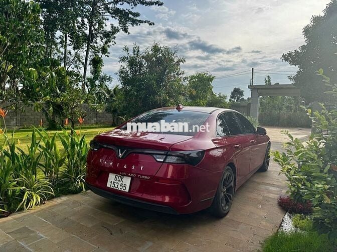 VinFast Lux A2.0 2022 A2.0 Tiêu chuẩn - 36500 km