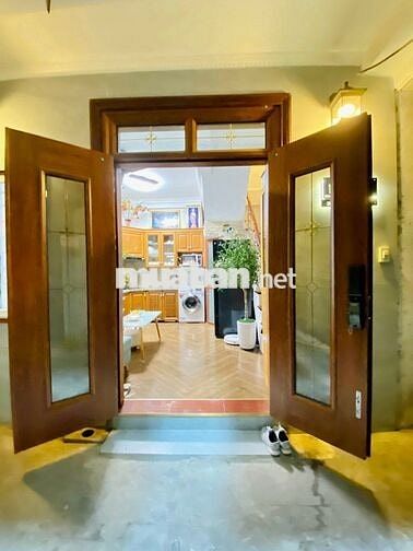Cơ hội hiếm có Nhà riêng 4 tầng hai mặt ngõ tại trung tâm HBT HN