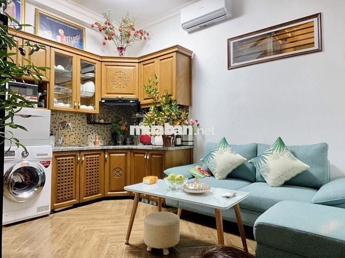 Cơ hội hiếm có Nhà riêng 4 tầng hai mặt ngõ tại trung tâm HBT HN