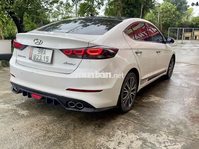 Hyundai Elantra 2018 độ fun kịch đồ chơi