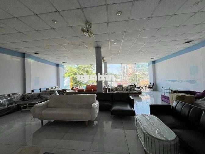 Cho thuê mặt bằng gần chợ Đình ,siêu thị ngay trung tâm TDM Bình Dương