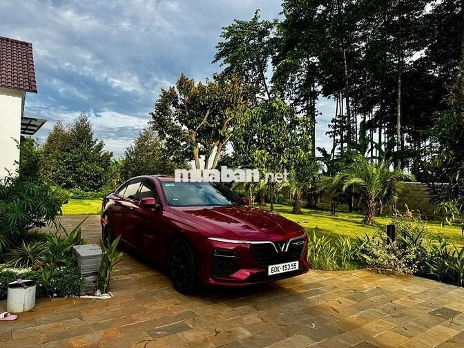 VinFast Lux A2.0 2022 A2.0 Tiêu chuẩn - 36500 km