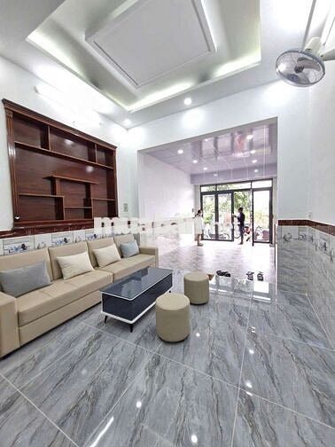 Cho thuê nhà 3 tầng mới 100% Hiệp Thành Q12, nhanh mới còn