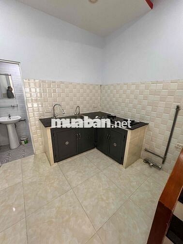 CHÍNH CHỦ CHO THUÊ GẤP NHÀ MỚI TINH 2PN, 2WC HẺM 4M. AN NINH SẠCH SẼ.