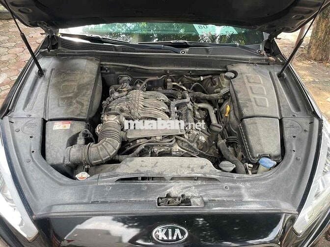 Kia Quoris 2014 - 130000 km