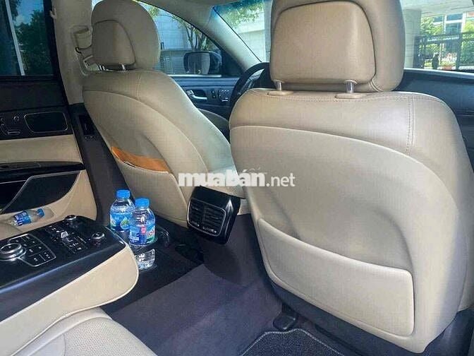 Kia Quoris 2014 - 130000 km