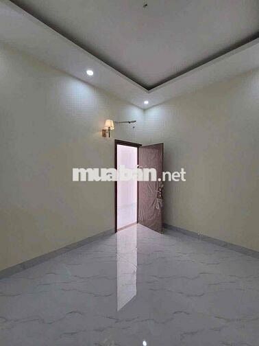 cần thu hồi vốn bán gấp 2 tỷ 750 sổ hồng riêng gần bình chánh QL50